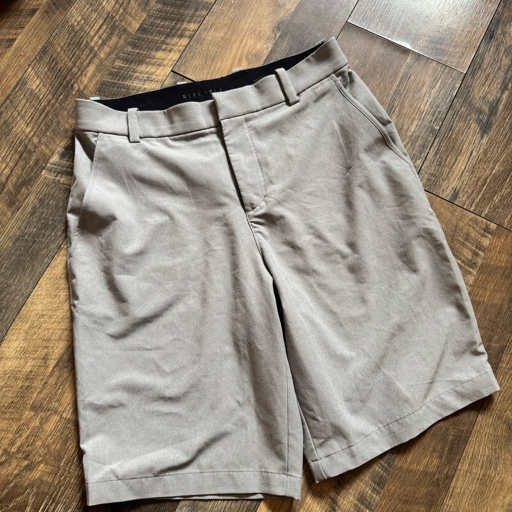 Nike Men's Gray Flat Front Shorts